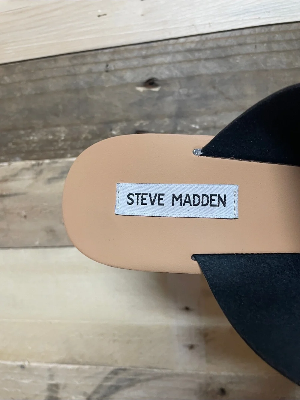 Steve Madden size 9.5 Floreen Black Leather 4” Wedge Sandals with Tan Footbed